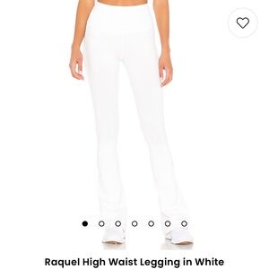 White racquel splits 59 flare legging EUC